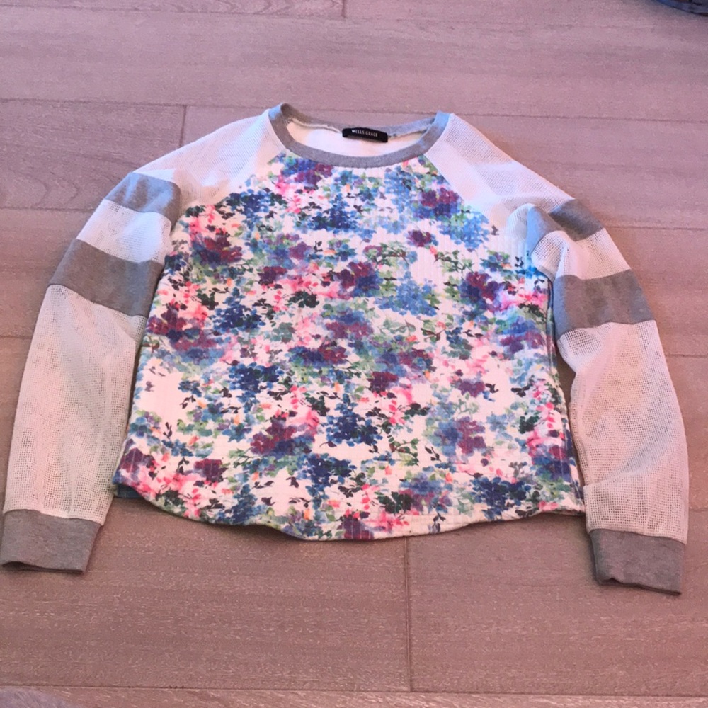 Sweatshirt